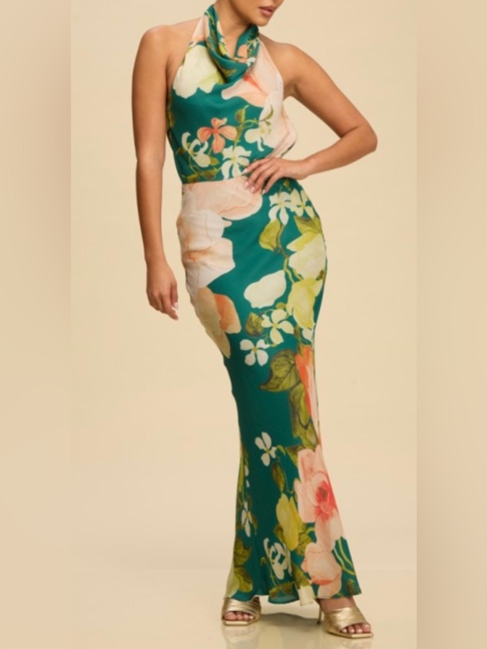 SPRING SALE 50% OFF Green Floral Halter Bodycon 🌸 please read the description
